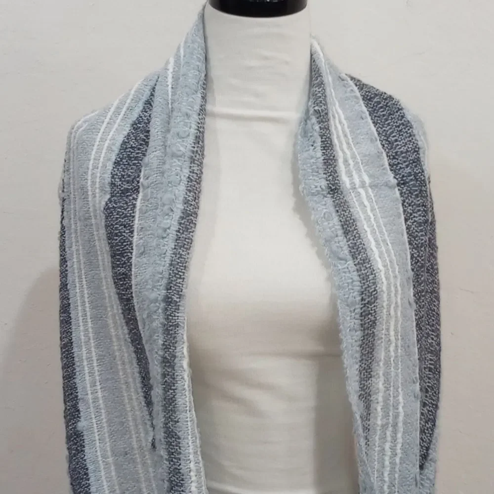 New! Shupaca Infinity Alpaca Scarf - Boucle - Gray Monochrome